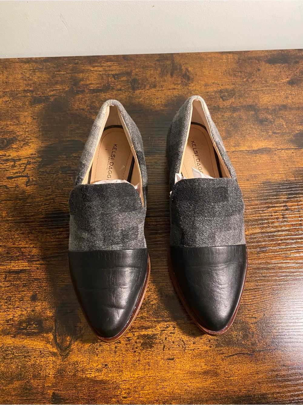 Kelsi Dagger Gray Fabric & Black Leather Pointed Loafers